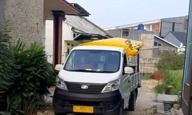 Mobil Esemka Bima Digunakan Jualan Tahu Bulat Keliling di Lampung, Kampiunnews.com