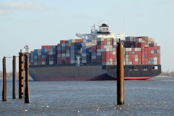 Penuhi Kebutuhan Pangan, Kemenhub Distribusikan 1.000 Ton Beras ke NTT, Kampiunnews.com