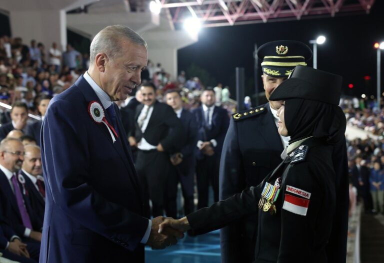 Ikut Pendidikan Selama 2 Tahun di Turki, 3 Anggota Polri Diwisuda Presiden Erdogan, Kampiunnews.com