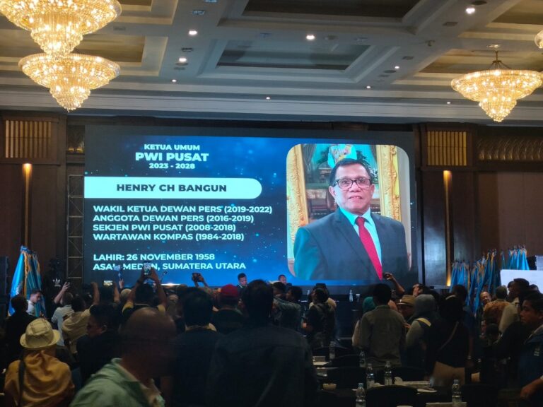 Hendry Ch Bangun Resmi Jadi Ketua Umum PWI Pusat Periode 2023-2028, Kampiunnews.com