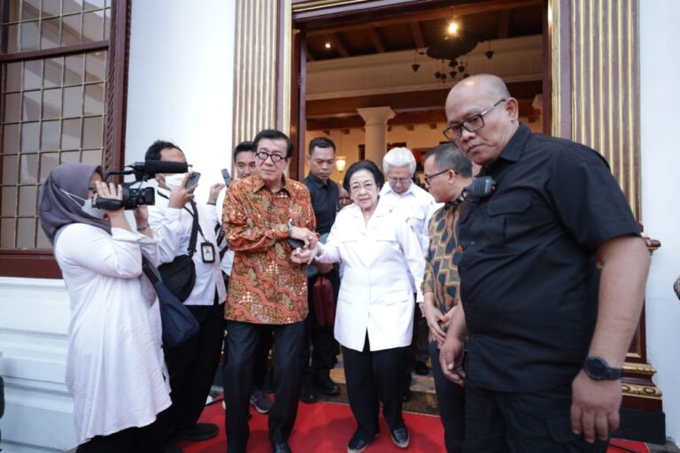 Megawati Beri Pembinaan Ideologi Pancasila kepada Para Menteri dan Pemangku Kebijakan, Kampiunnews.com