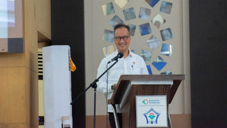 Menperin Sebut Indonesia Masih Bergantung ke Mesin Impor, Kampiunnews.com