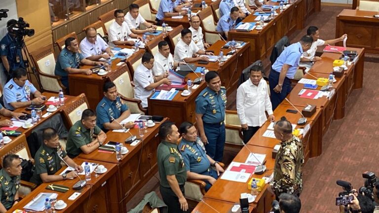 Anggaran Gaji TNI-Polri Naik Rp1,6 Triliun pada RAPBN 2024, Kampiunnews.com