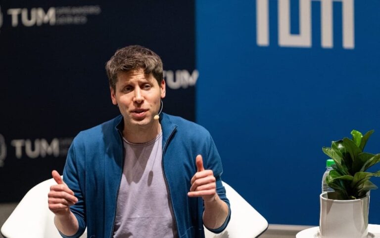 Dirjen Imigrasi Terbitkan Golden Visa Pertama untuk Pendiri ChatGPT Samuel Altman, Kampiunnews.com