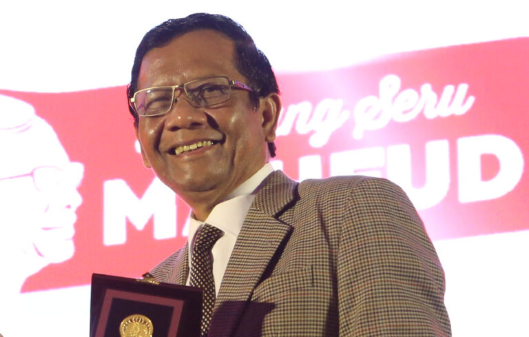 Resmi Jadi Cawapres Ganjar, Ini Jejak Karier, Pendidikan dan Kekayaan Mahfud MD, Kampiunnews.com