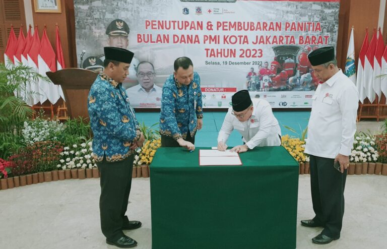 Bulan Dana PMI Jakbar 2023 Melebihi Target, Uus Kuswanto Minta Donasi Digunakan untuk Kebutuhan Masyarakat, Kampiunnews.com