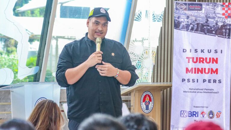 Menpora Dito Ajak Masyarakat Nobar Indonesia Lawan Australia di Kemenpora, Kampiunnews.com