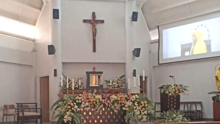 Uskup Agung Semarang Resmikan Gereja Kampus UGM, Kampiunnews.com