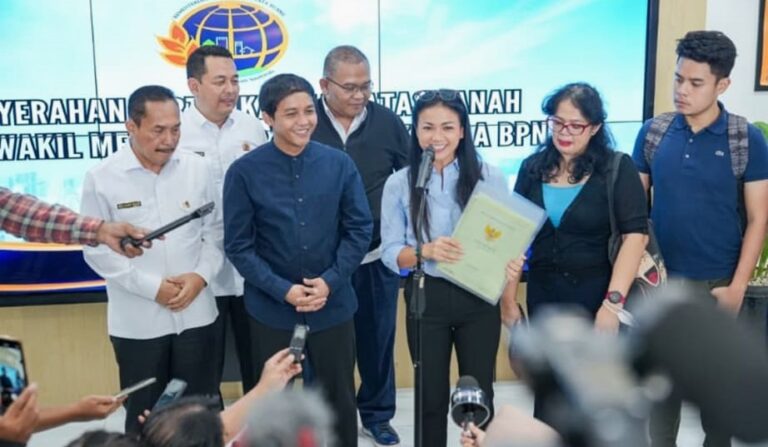 Dapatkan Kembali Haknya, Nirina Zubir Sebut Bukti Pemerintah Berantas Mafia Tanah, Kampiunnews.com