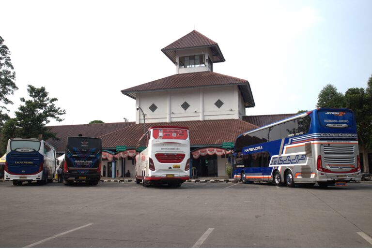 6 Tips Mudik Nyaman Menggunakan Transportasi Umum, Kampiunnews.com