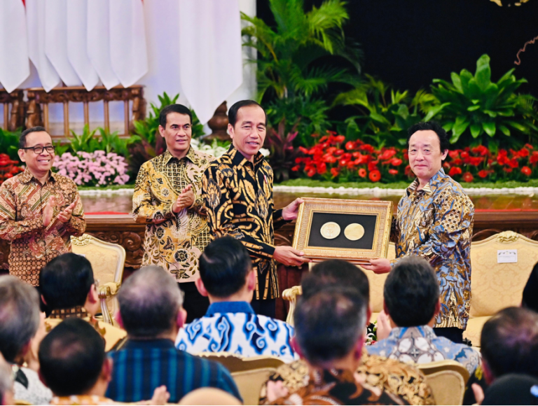 Presiden Jokowi Persembahan Agricola Medal dari FAO untuk Petani dan Masyarakat Indonesia