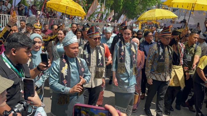 Wapres Gibran Hadiri Pembukaan Festival Pacu Jalur 2025 di Kuansing