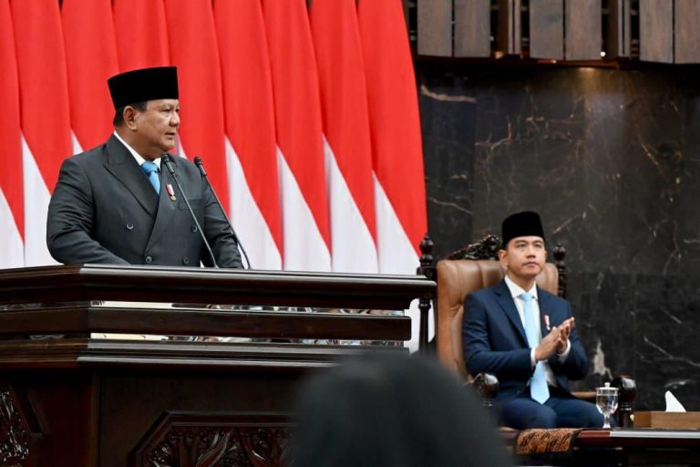 Pidato di Paripurna DPR RI, Presiden Prabowo Paparkan Capaian Ekonomi dan Surplus Beras