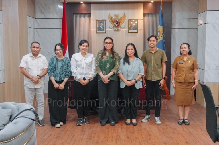 Temui Pengurus SD Kristen Hosana, Wawali Kupang Tekankan Pentingnya Pendidikan Karakter dan Bakat Anak