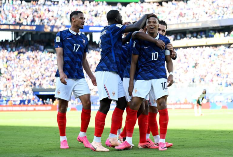 Cetak Brace dan Pecahkan Rekor Giroud, Mbappe Pimpin Prancis Tumbangkan Senegal 3-1