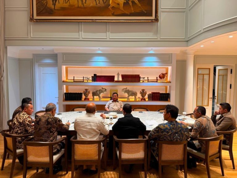 Presiden Prabowo Instruksikan Rosan Roeslani Buka-bukaan Data Positif Investasi RI ke Publik