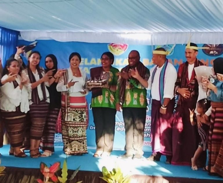 Hadiri Pelantikan Pengurus IKL Kota Sorong, Wali Kota Septinus Lobat Puji Kontribusi Warga Lamaholot