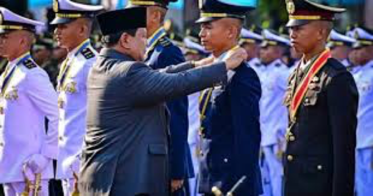 Prasetya Perwira 2026: Prabowo Lantik 1.177 Perwira Muda TNI-Polri di Istana Merdeka