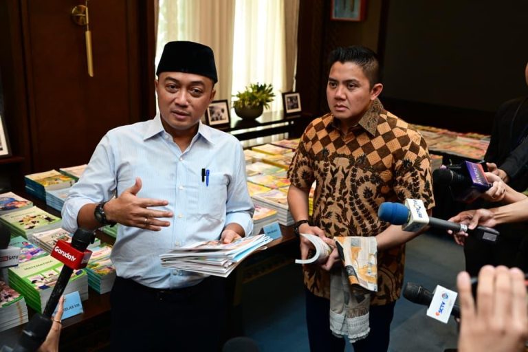 Presiden Prabowo Dorong Pembaruan Buku Ajar Nasional, Budaya Membaca Jadi Fondasi SDM Unggul