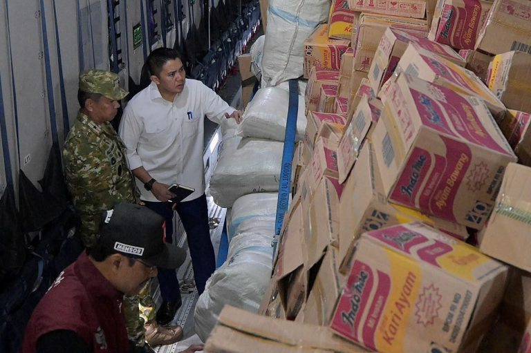 Pemerintah Percepat Pengiriman 253 Ton Bantuan untuk Korban Gempa Flores