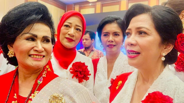 Festival Kebaya Merah Putih, PIM Tegaskan Perempuan Harus Berdaya, Budaya Terjaga dan Ekonomi Tumbuh