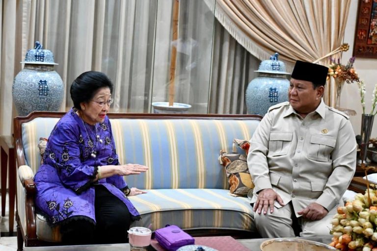 Prabowo Takziah ke Kediaman Megawati, Sampaikan Belasungkawa atas Wafatnya Guruh Soekarnoputra