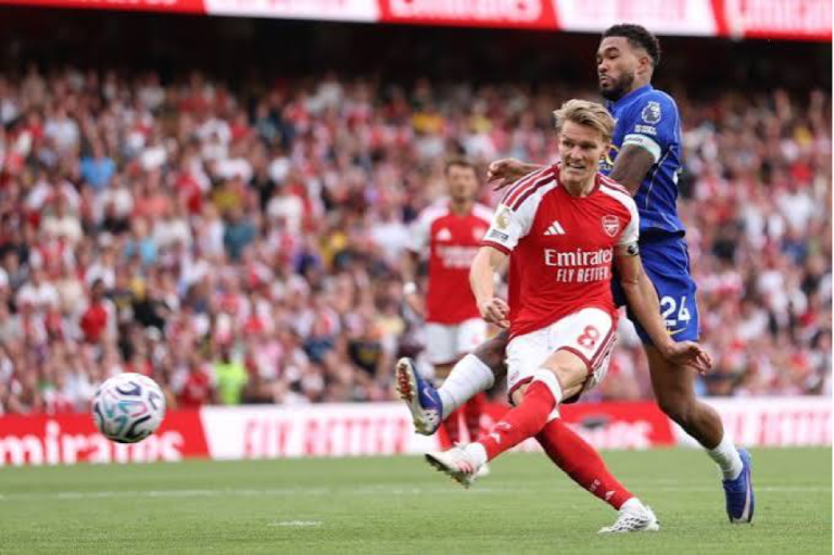 Arsenal Tekuk Chelsea 2-1, The Gunners Sempurna di Premier League 2026/2027