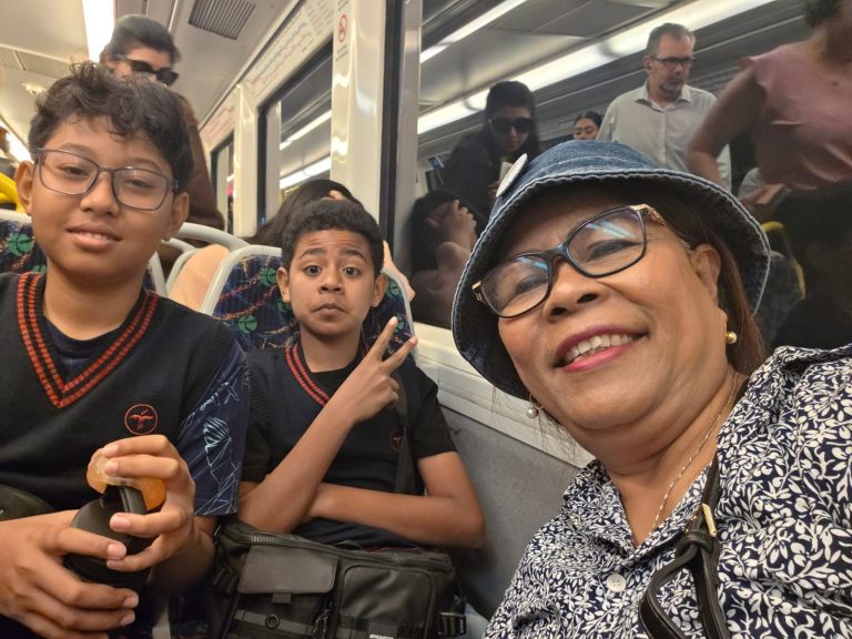 Ketua GEKIRA NTT Melsiana Pelokila Bawa Siswa Tunas Bangsa Kupang Belajar ke Perth