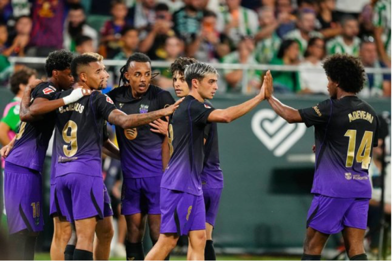 Barcelona Hajar Real Betis 5-2, Kukuh di Puncak Klasemen La Liga 2026/2027