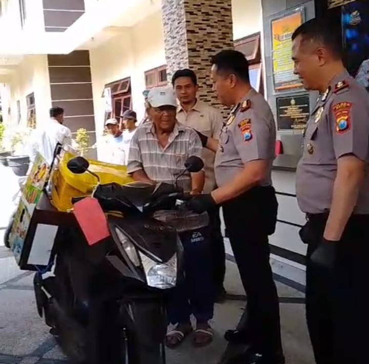Satreskrim Polres Batu Tangkap Residivis, Tipu Penjual Es Krim dan Gasak Motor Korban